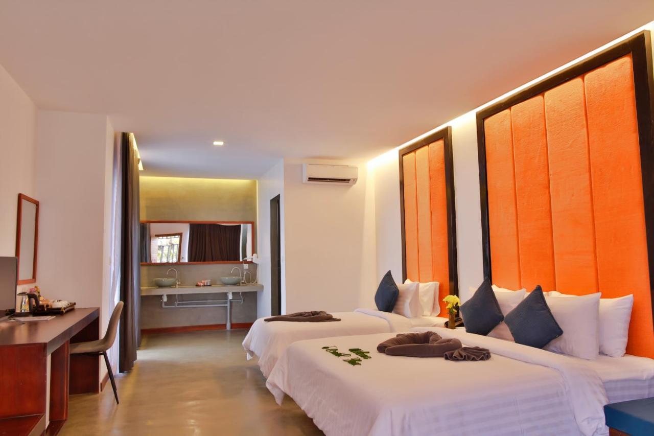 Central Corner Suite Сиемрип Экстерьер фото