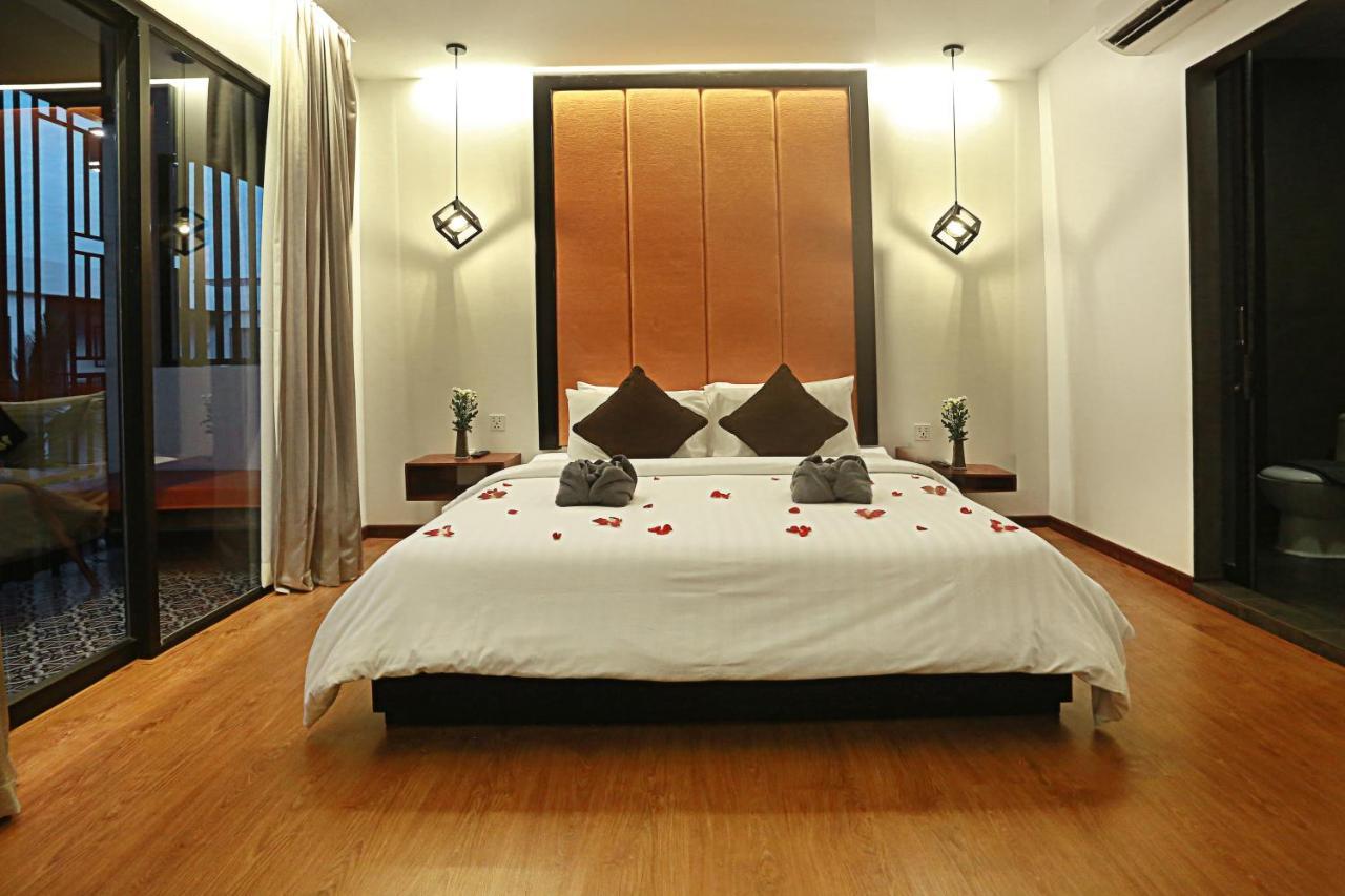 Central Corner Suite Сиемрип Экстерьер фото