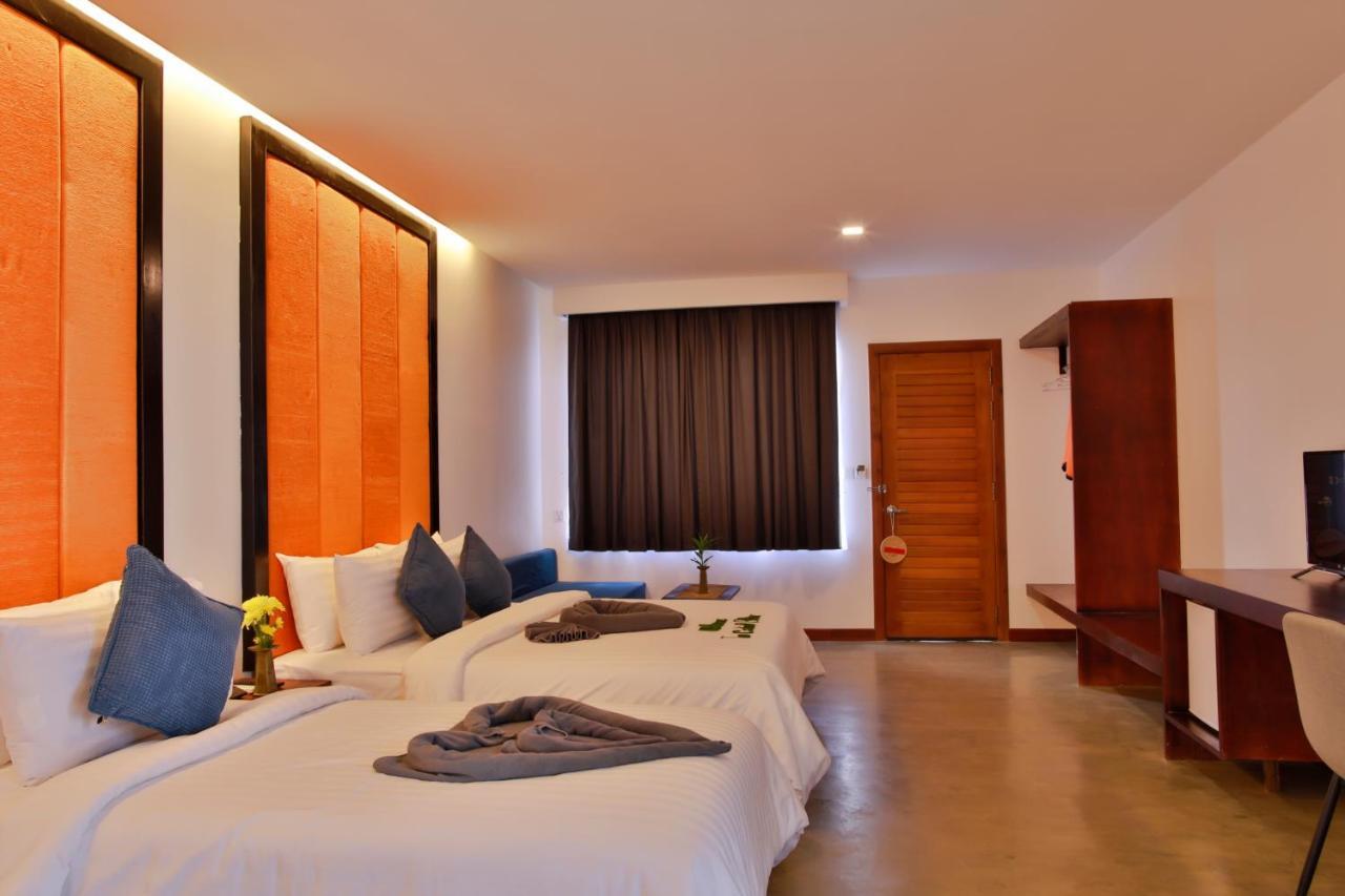 Central Corner Suite Сиемрип Экстерьер фото