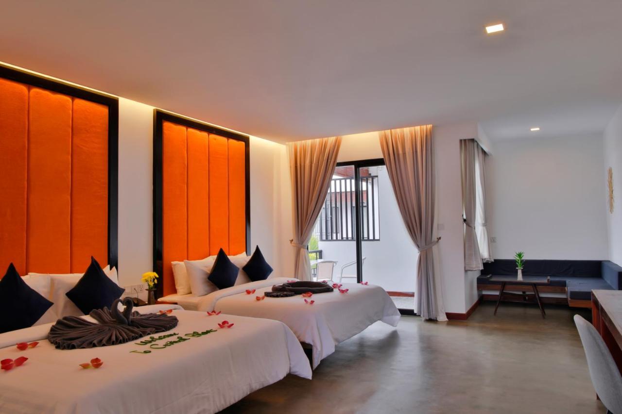 Central Corner Suite Сиемрип Экстерьер фото