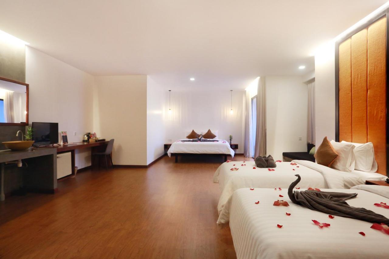 Central Corner Suite Сиемрип Экстерьер фото