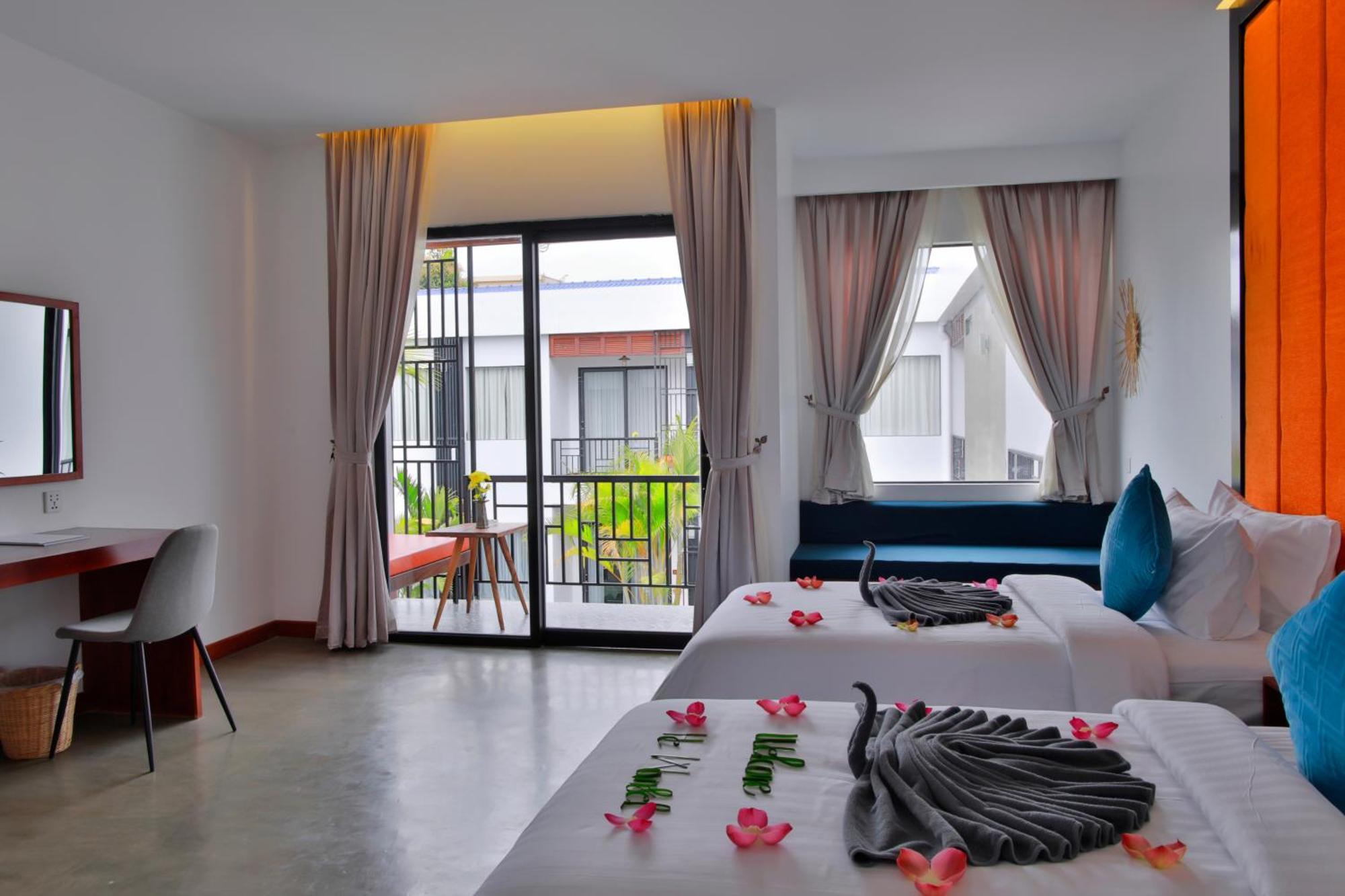 Central Corner Suite Сиемрип Экстерьер фото